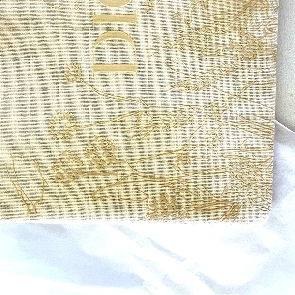 DIOR Embossed Garden Clutch NEW - Picture 3 of 3